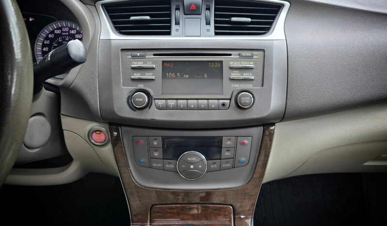 Nissan Sentra Exclusive 2015 lleno
