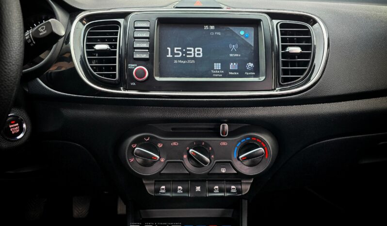 Kia Soluto LX 2023 lleno